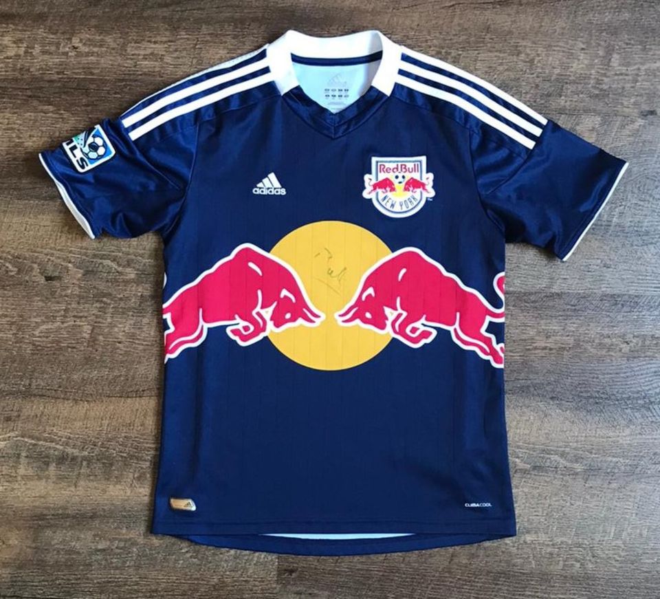 Adidas Trikot RedBull (NewYork) Größe:164 in Chemnitz