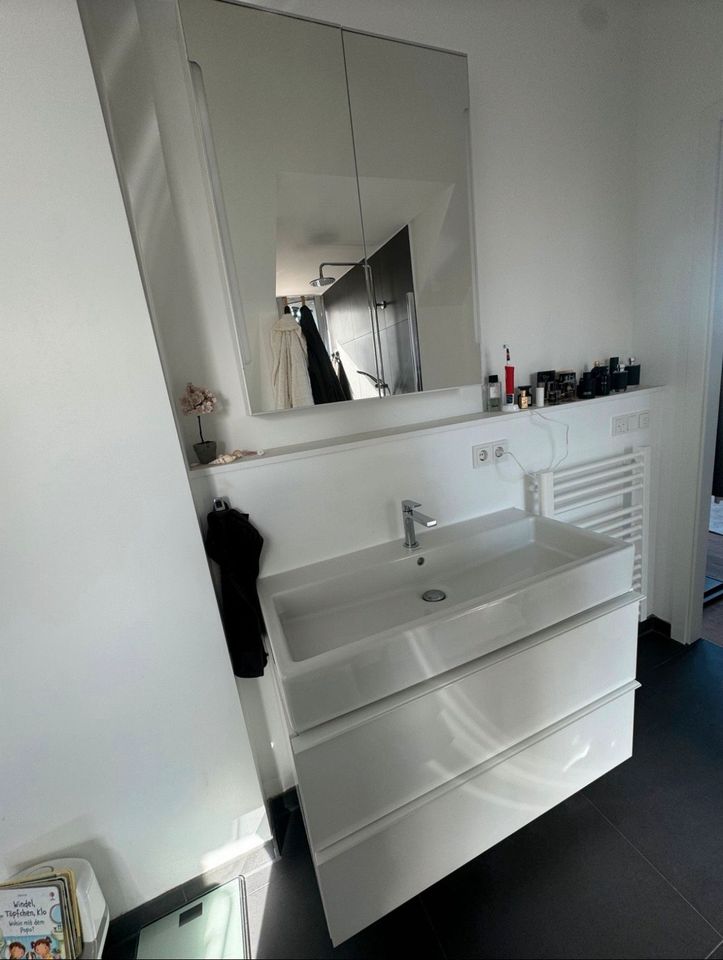 BadezimmerSet Unterschrank + Spiegelschrank in München