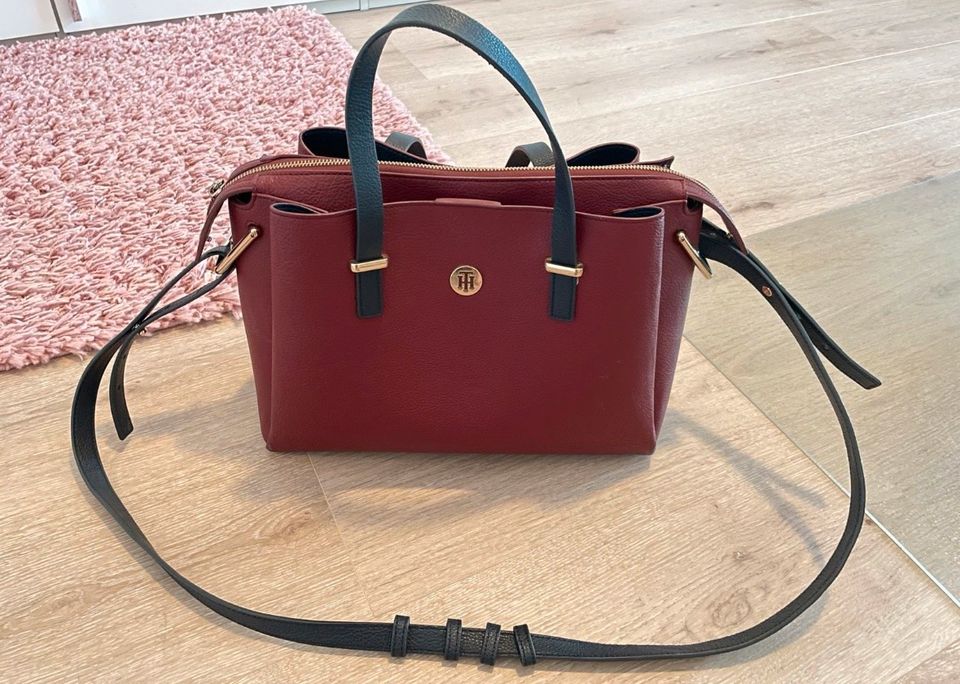 Tommy Hilfiger Damen Tasche Handtasche Burgunder in Niedersachsen -  Diepholz | eBay Kleinanzeigen ist jetzt Kleinanzeigen