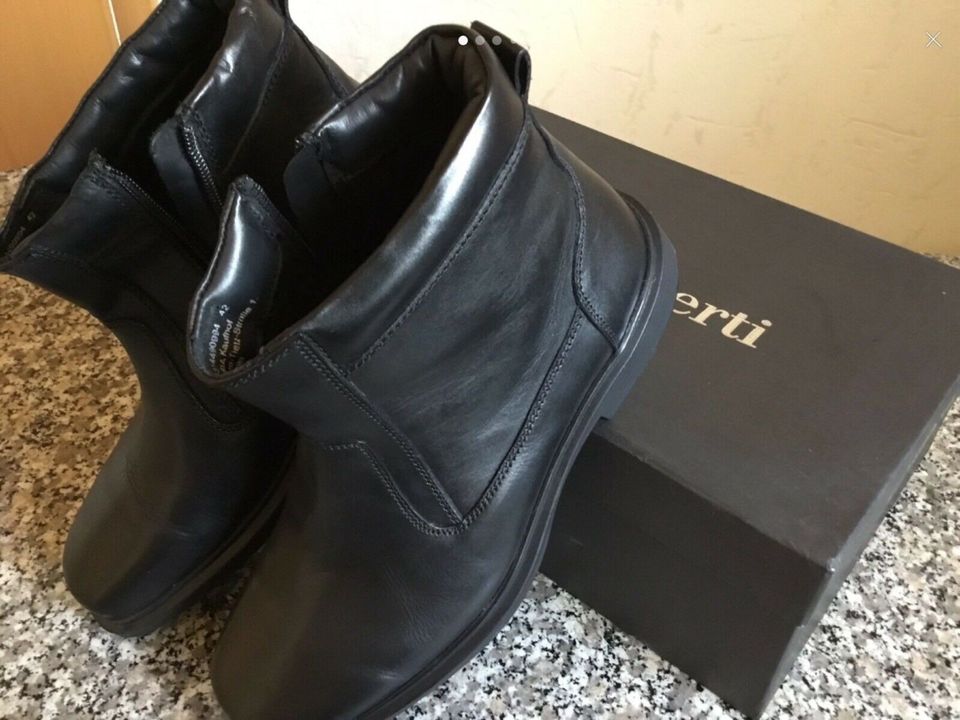 Neue gefütterte Herren Stiefeletten! Echt Leder 42 Größe in Frankenthal (Pfalz)