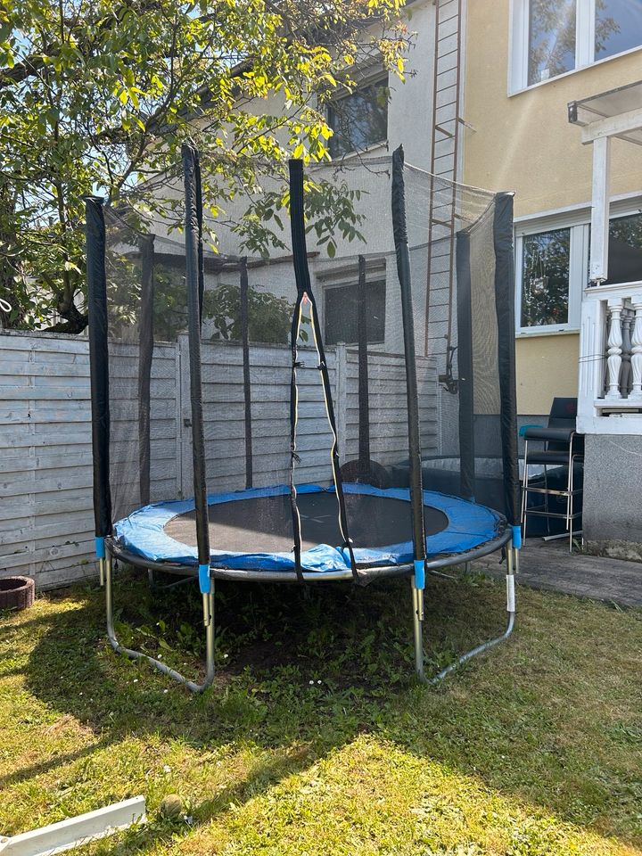 Trampolin für draußen in Offenbach