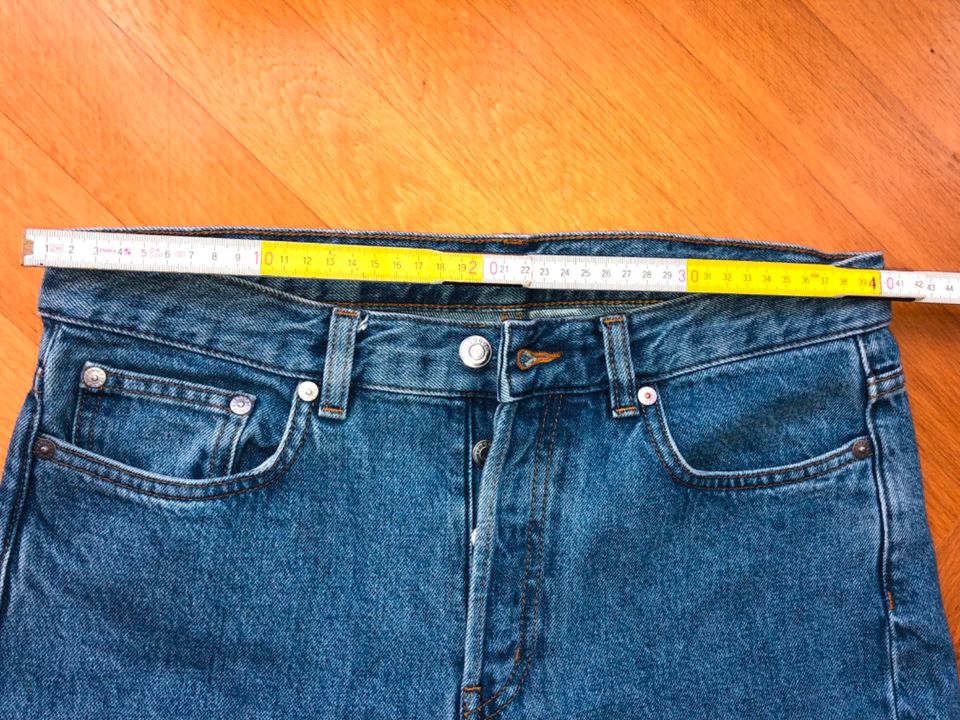 Jeans von "ARKET" Regular Cropped Gr. 29 blau in Hamburg