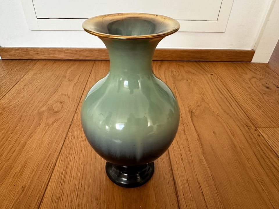 Vase Antik aus 60er/70er Erbstück Blumenvase Porzellan in Dortmund -  Innenstadt-West | Kunst und Antiquitäten gebraucht kaufen | eBay  Kleinanzeigen ist jetzt Kleinanzeigen