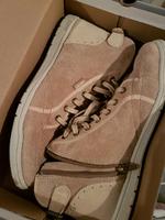 Schuhe Sneaker von Esprit, beige, Reißverschluss Hessen - Weiterstadt Vorschau