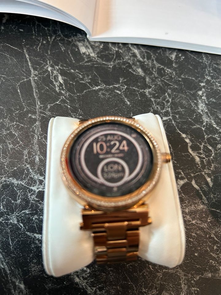 Michael Kors Accessoire Smartwatch in Aschaffenburg