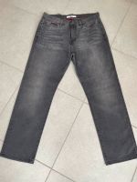 Tommy Hilfiger Herren-Jeans, grau, Größe 34/30 Nordrhein-Westfalen - Mülheim (Ruhr) Vorschau