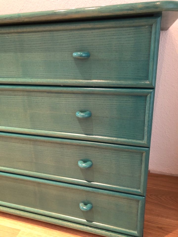 Kommode Schrank Garderobe Flachstrecke in Zwenkau