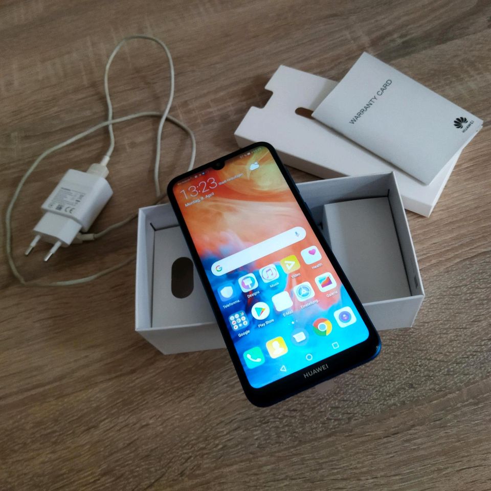 Huawei Y7 2019 32 GB blue in Naumburg (Saale)