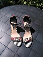 Wunderschöne Blumenschuhe mit Absatz Baden-Württemberg - Renningen Vorschau