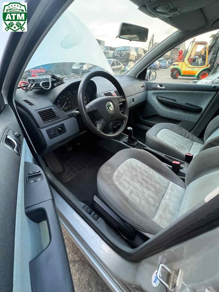 Schlachtfest Skoda Fabia 6Y5 Combi 1.4 16V 55 kW EZ 26.03.2001 in Wesseling