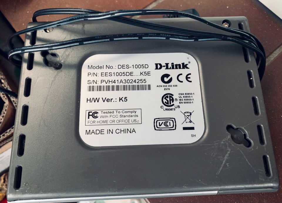 DES-1005D D-Link LAN SWITCH  10/100 in Itzehoe