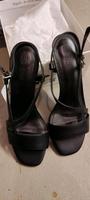 Esprit Sandalen schwarz schick elegant Gr. 40 NP 60 € NEU Niedersachsen - Goslar Vorschau