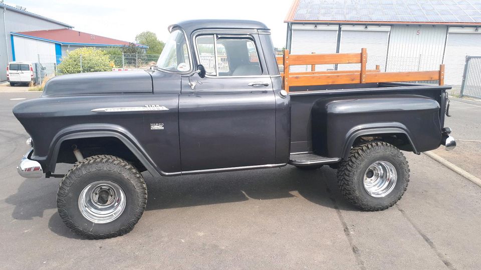 Chevy Chevrolet Pickup Napco 3100 4x4 Allrad 1956 in Ebersburg