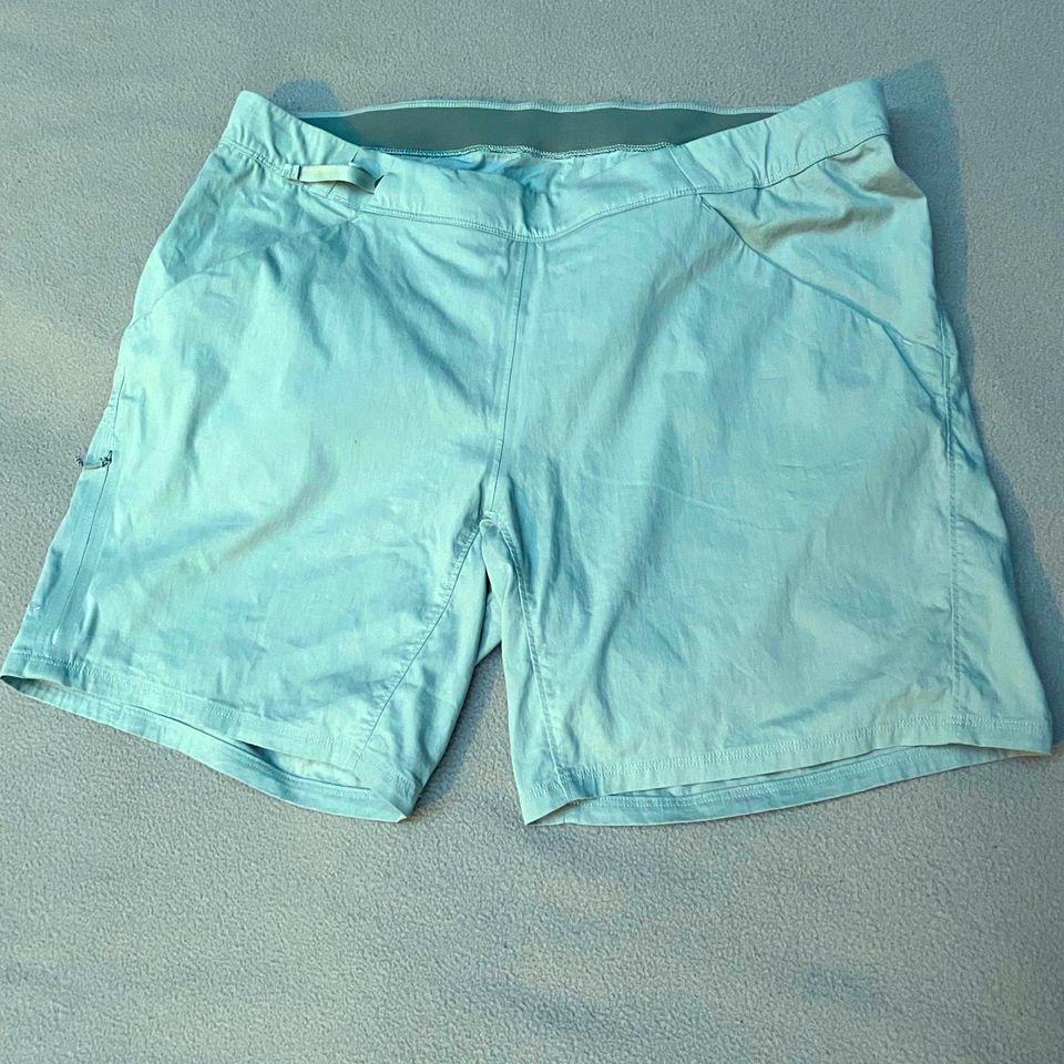 Arcteryx kurze Hose Herren L / Baumwolle Shorts mint/ türkis in Heidelberg