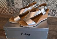 Gabor Keilsandalette Sandale silber metallic Größe 40 (6.5) Nordrhein-Westfalen - Gladbeck Vorschau