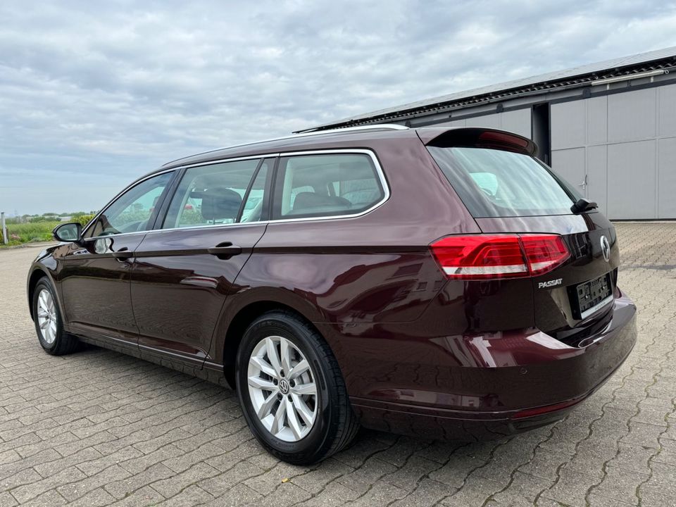 Volkswagen Passat Variant 1.4 Comfortline *Panorama*PDC*Alu in Dortmund