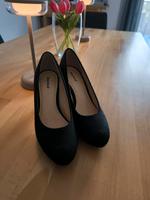 schwarze High Heels von Graceland in Größe 38 Niedersachsen - Giesen Vorschau
