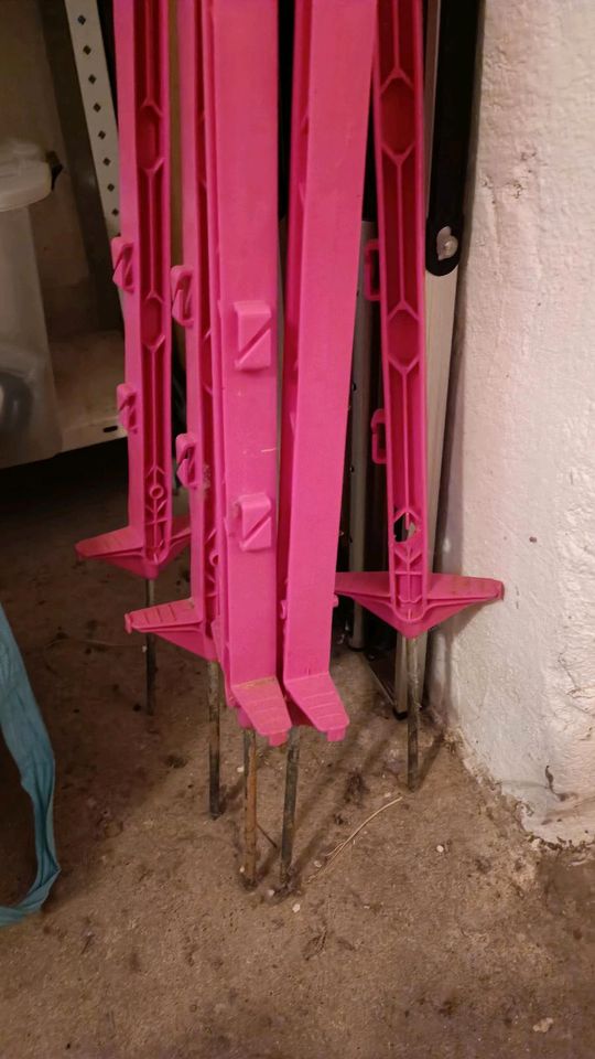 Kunststoffpfahl Weidezaun pink 155cm in Ranstadt