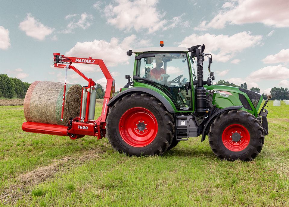 Neue Mascar 1600-Dreipunktwickelmaschine-Dreipunktwickler-Wickelmaschine-Wickler in Simbach