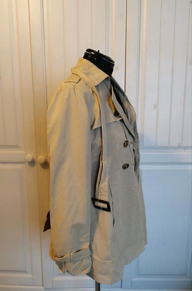 Mantel Jacke Damen Gr. 38 mit Gürtel beige Yessica in Salzgitter