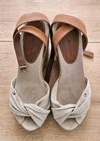 Tommy Hilfiger Sandalen, Wedges, Gr. 39 Bayern - Haimhausen Vorschau
