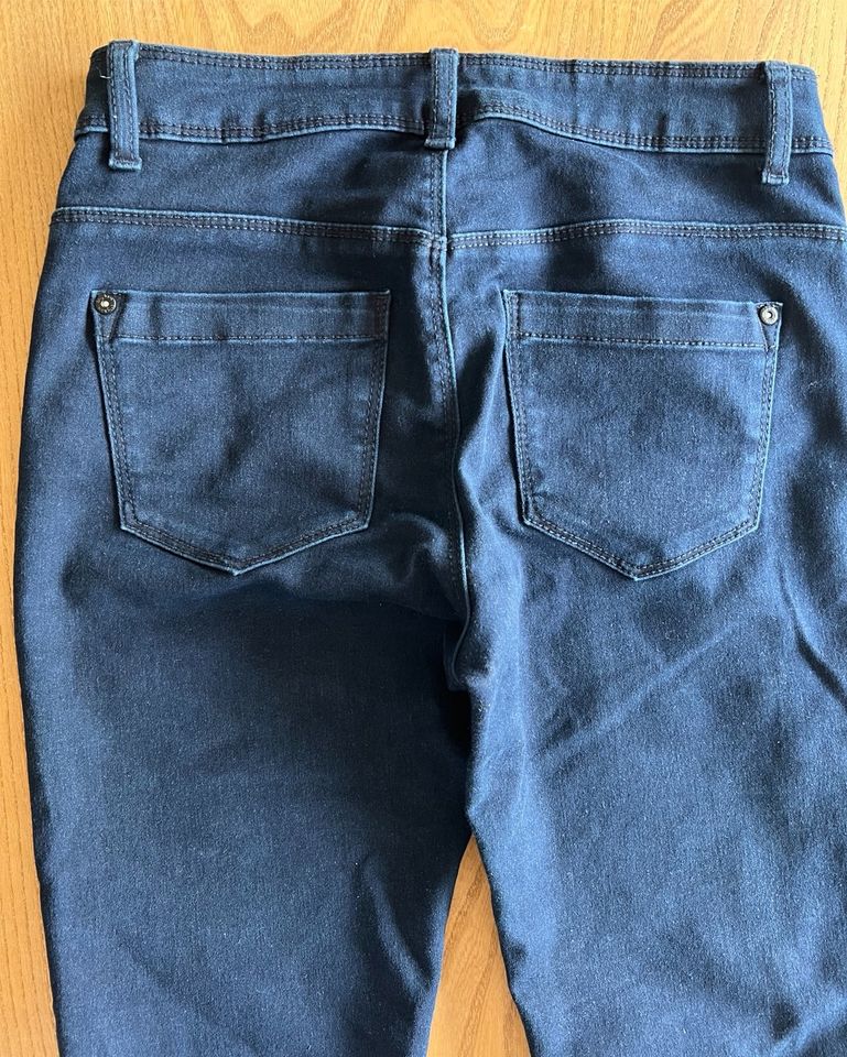 Only Skinny soft Ultimate PIM205 Noos Jeans dunkelblau eng S/30 in Fernwald