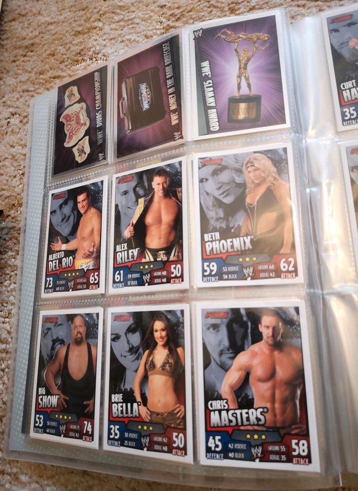 WWE Slam Attax Rumble 2011 komplett Wrestling Karten in Halberstadt