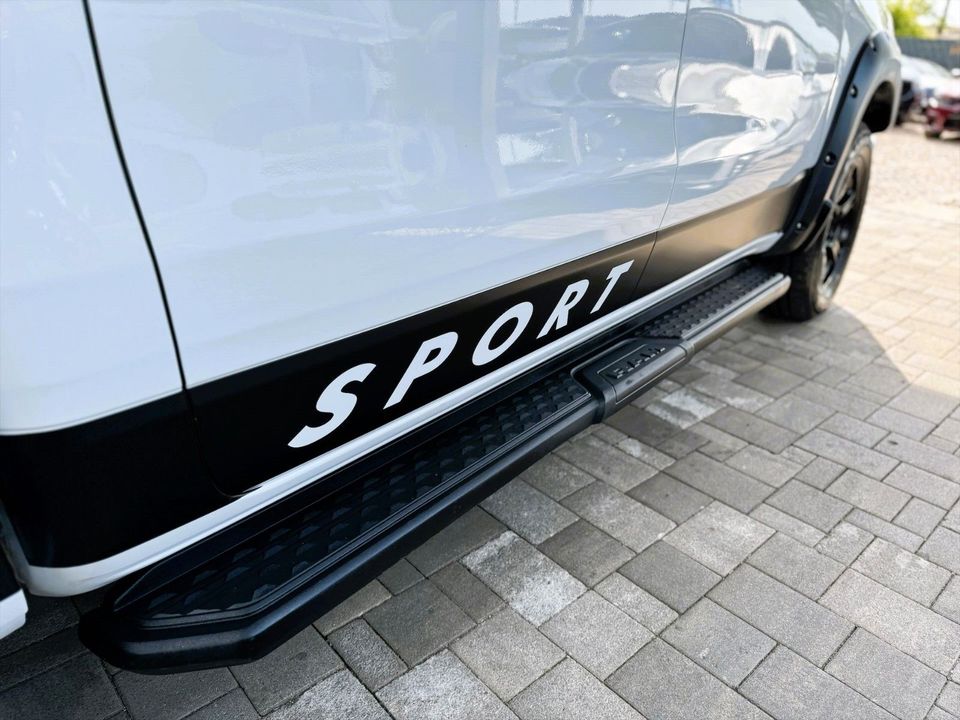 Dodge RAM 5.7 V8 HEMI BLACK & WHITE Sport  4x4 eTorque in Leipzig