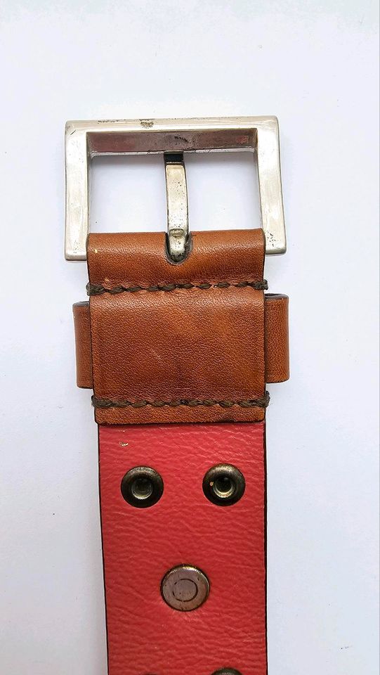 Original PRADA Armband  Nieten Leder Punk in Düsseldorf