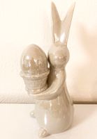 Hase mit Ei Ostern Porzellan grau ca. 20x9x7 cm Bayern - Rosenheim Vorschau