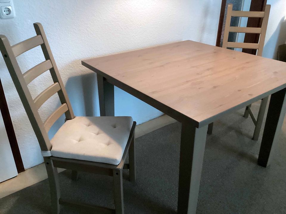 IKEA Ess Tisch und 2 Stühle aus 22089 Hamburg in Hamburg