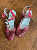 Rieker Sandalen  Pumps Damen rot Absatz Echtleder Gr. 37 Berlin - Köpenick Vorschau