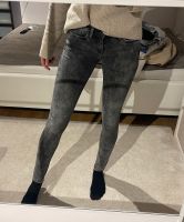 Pepe Jeans grau 25/32 Skinny Bayern - Bad Endorf Vorschau