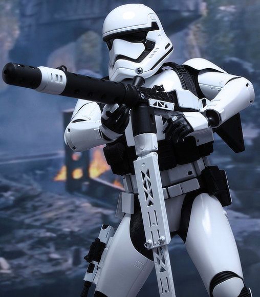 Star Wars First Order Stormtrooper Set 1:6 Figuren Hot Toys in Angelmodde