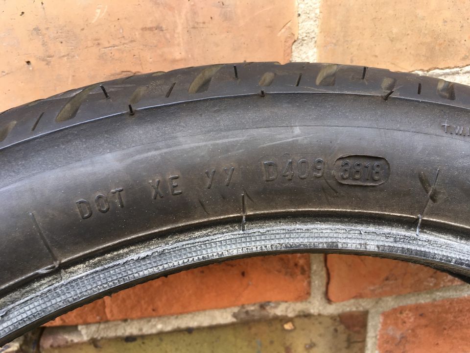 Motorradreifen Pirelli City Demon 3.25 - 18 wenig genutzt in Eberswalde