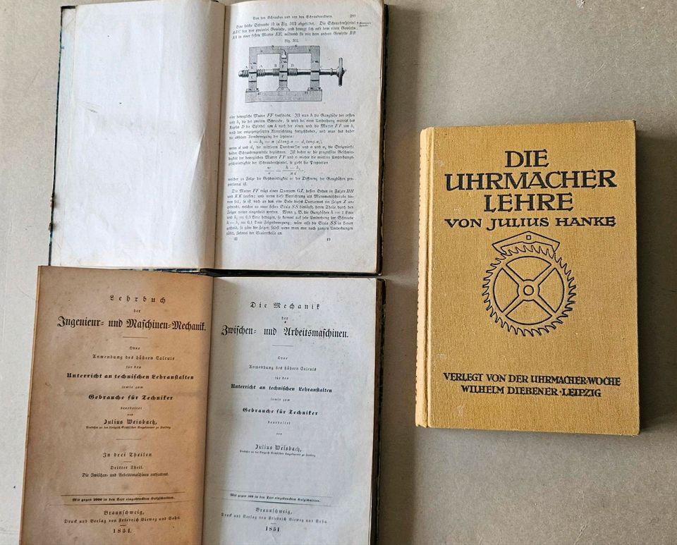 Lehrbücher für UhrmacherLehre in Darmstadt