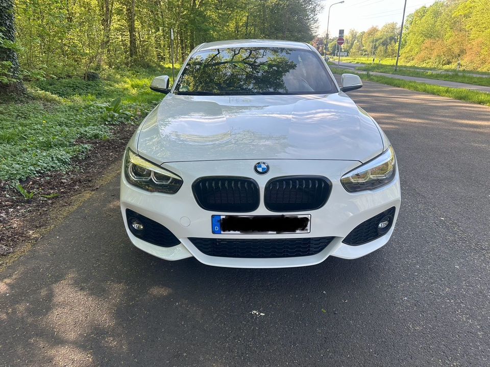 BMW 1 M-Paket 2018 in Hanau