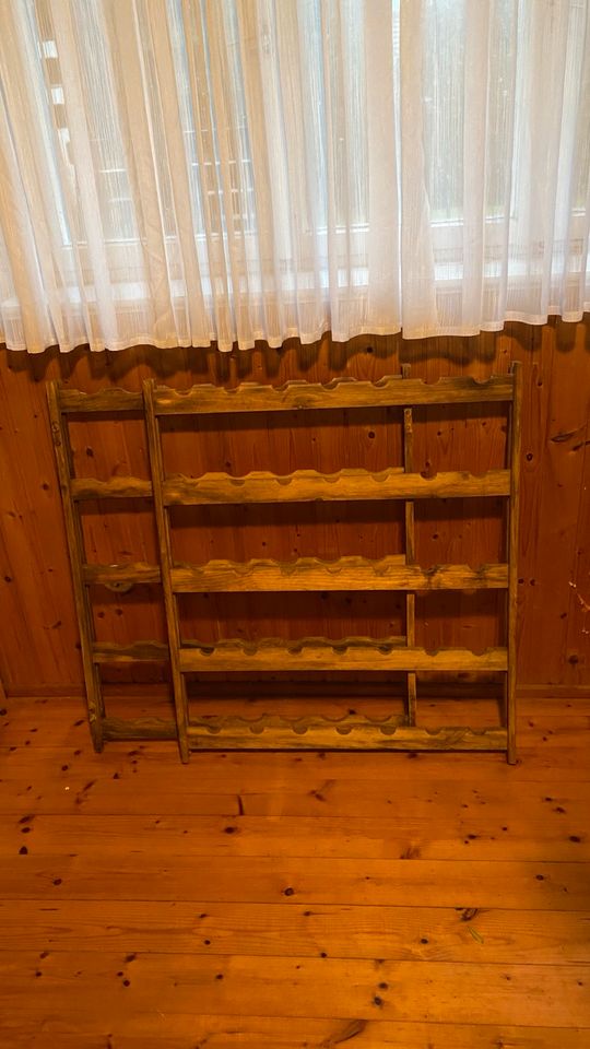 Altes Weinflaschenregal für Bastler, vintage Holz in Leutkirch im Allgäu