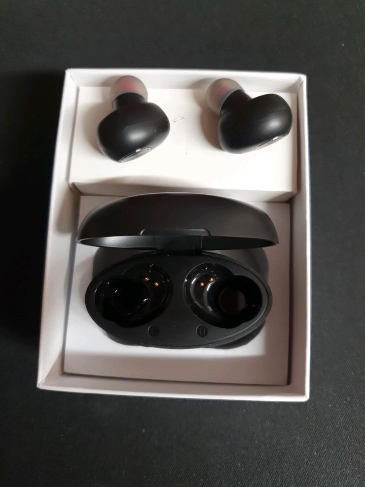 Neuwertige Earbuds Kopfhörer in schwarz kabellos in Gottmadingen