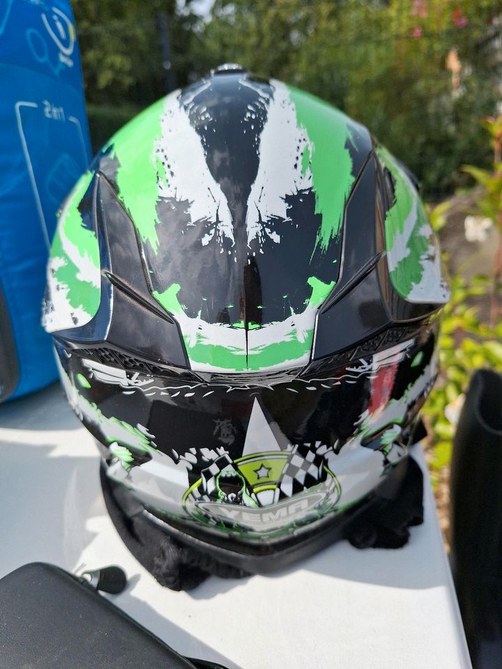 Motocross ,BMX Helm mit Brille gr.51/52 in Celle
