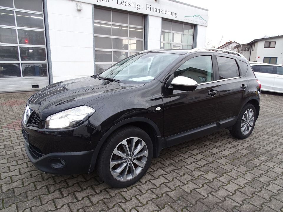 Nissan Qashqai 1,5 DCI Visia, Leder, Navi, Panorama in Rodgau