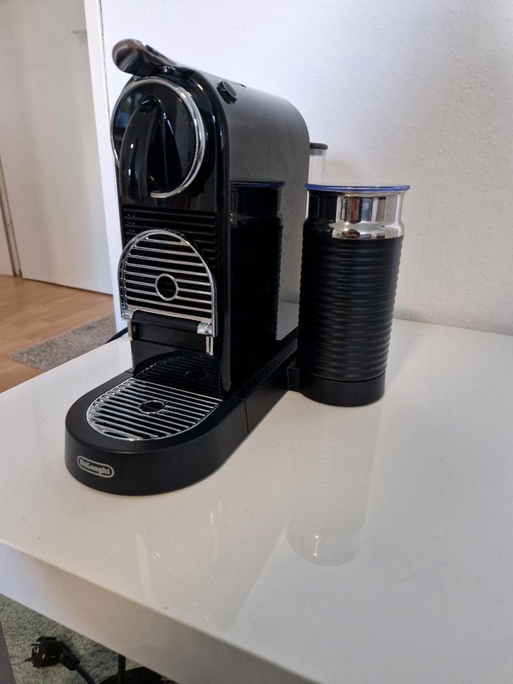 De'Longhi Nespresso Kaffeemaschine in Ahaus