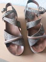Sandalen mit kleinem Keilabsatz Nordrhein-Westfalen - Lüdenscheid Vorschau