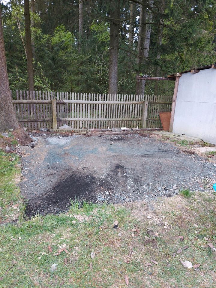 Bodenplatten/Fundamente entfernen und Entsorgen in Auerbach (Vogtland)