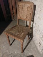 Vintage Chair woven / Alter stuhl geflochten Mitte - Wedding Vorschau