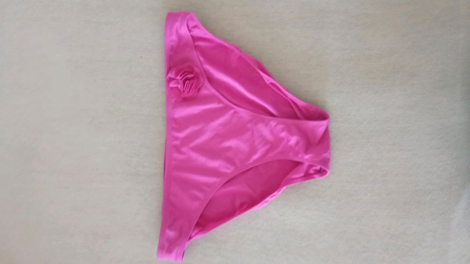 4 Badeslips Hunkemöller, 3 x XL, 1 x L, ungetragen, Versand 2 Eur in Hamburg