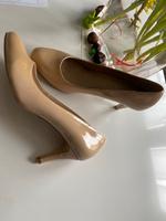 Pumps 41 beige neu Bayern - Waldkraiburg Vorschau