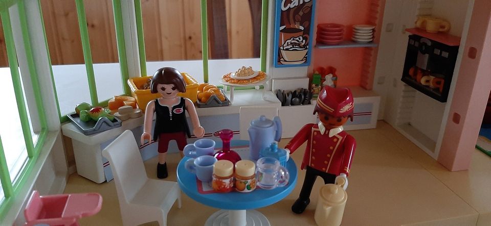 Playmobil 5265 Ferienhotel, Zusatzetage Suite, Disco, Hotelbus in Nazza