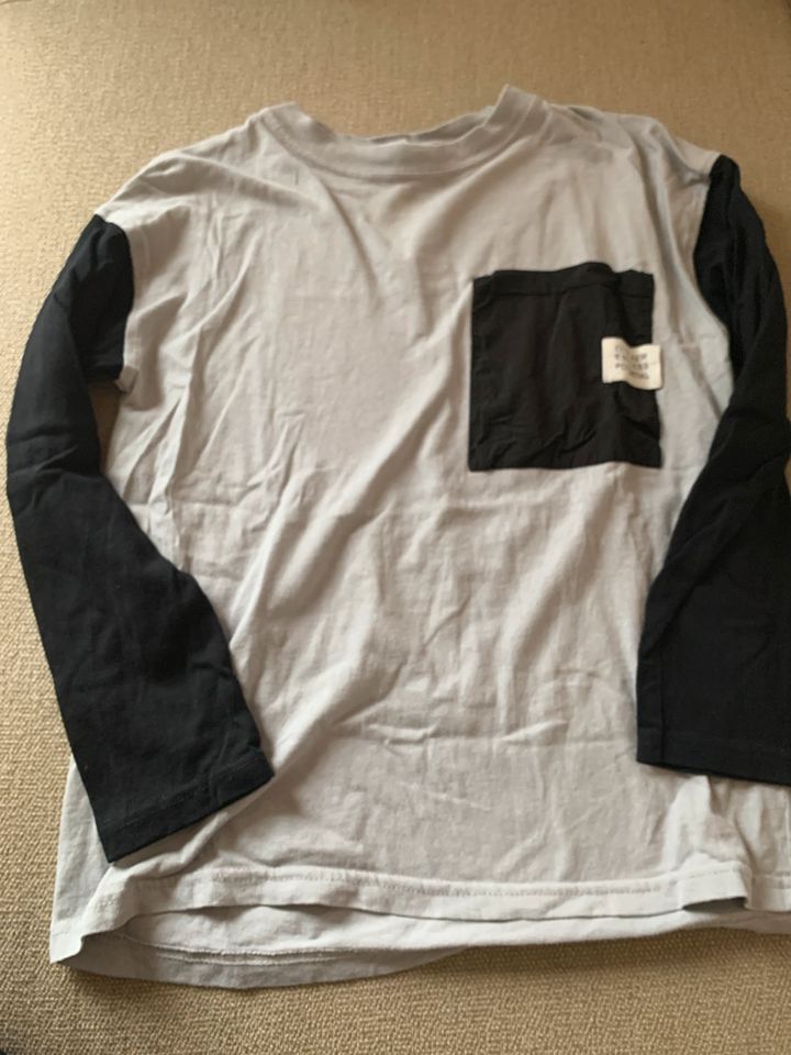 Langsam Shirt Paket  134 140 Zara Levi’s in Veitshöchheim