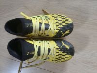 Fußball Schuhe mit Stollen, Puma, gelb/schwarz, Gr. 35 Sachsen - Schneeberg Vorschau